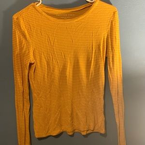 An American eagle long sleeve orange, striped, long sleeve
